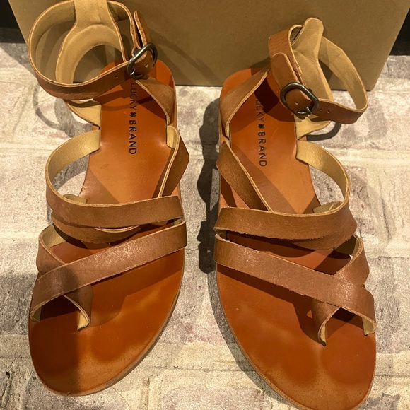 Sandals - Picture 4 of 8